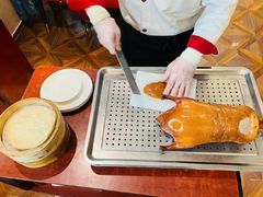 -九紫烤鸭·津粤菜(意式风情街店)