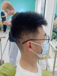 -沐染造型专业烫发染发