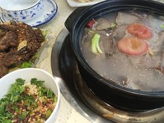 -九寨沟特色牦牛肉汤锅