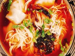手剥鲜虾馄饨面-弄堂小笼包(西青中北永旺购物中心店)