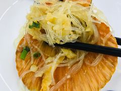蒜蓉粉丝蒸扇贝-明记海鲜大排档(巽寮湾店)