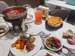 -金马门国际美食百汇(珞喻路店)
