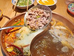 -洱火云南酸菜牛肉火锅(石景山当代商城店)