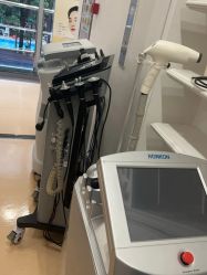 -广州健丽·去眼袋医疗美容机构