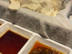 -95号酱骨·一块豆腐(展春园西路店)