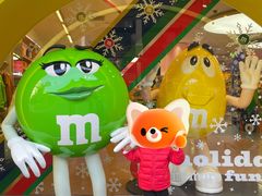 -m豆巧克力世界(上海世茂广场店)