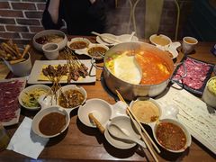 -领鲜潮牛鲜牛羊肉火锅(宏昌店)