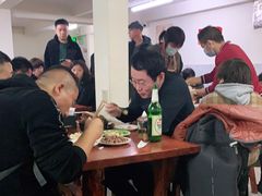 大堂-宝瑞门钉肉饼店