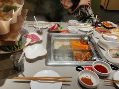 -海底捞火锅(银泰中心店)