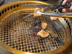 -铭牛烧肉·和牛海鲜自助(高新月牙湖店)