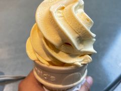 -麦当劳(乳山路店)