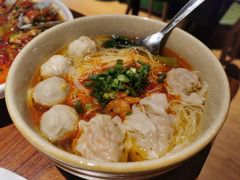 馄饨竹升面-全渔村小海鲜