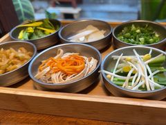 -银米·云南传统过桥米线(双廊黑金冠店)