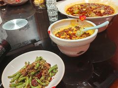 -川流不息·地道川菜·小龙虾(新松江路店)