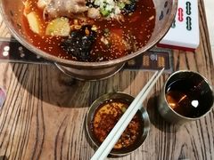 -成都你六姐·牛肉冒菜(上海环宇荟店)