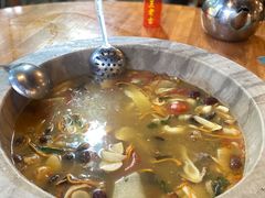 -抚仙湖生态石锅鱼野生菌(告庄店)