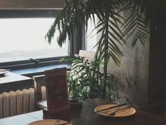 -HIGH FIVE哈福手工汉堡(桂林路店)