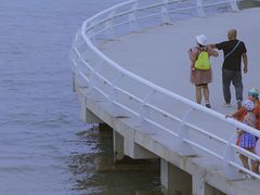 -北戴河碧螺塔海上酒吧公园