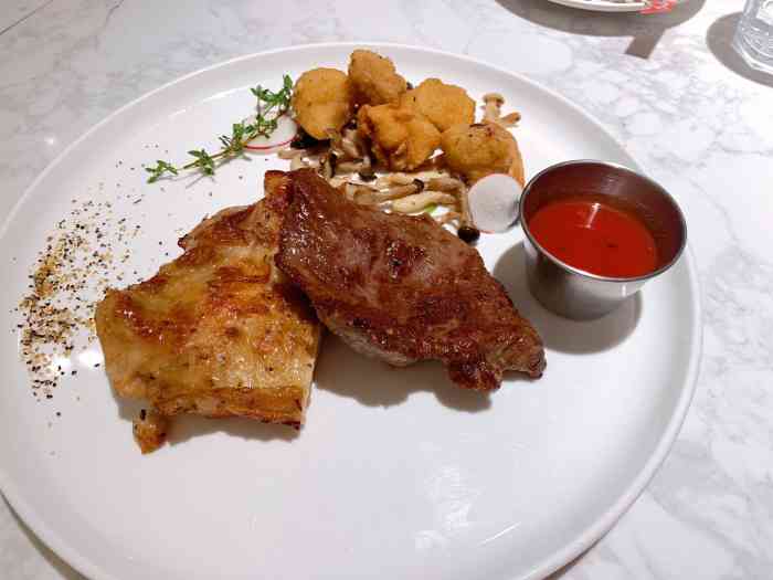 卡朋西餐(较场西路店)-"广州比较出名嘅简餐店,以前会好多人,一到.