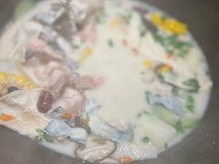 鲜潭蒸汽石锅江团鱼-鲜潭蒸汽石锅鱼(五道口购物中心店)