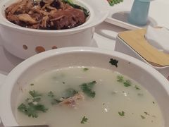 -梅利汴京烤鸭•开封豫菜地标店(东大街店)