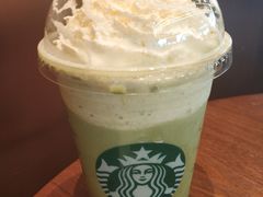 -星巴克臻选(上海虹桥新天地三店)