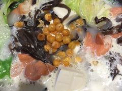 肥肠豆花米线-桥思缘云南过桥米线