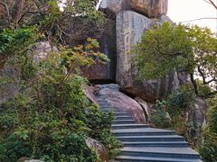 -罗三妹山