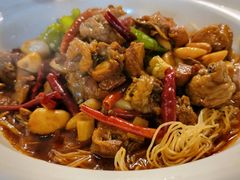 大理永平黄焖鸡配油煎面-泓0871臻选云南菜·味庄