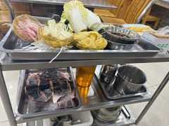 -屯老二农家铁锅炖·行业领军者(梅江店)