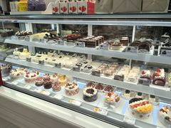 -85度C(生甜甜圈研究工坊·上海松江人民北路店)