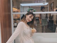 -Line 咖啡(石厦花园店)