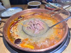 -洱火云南酸菜牛肉火锅(石景山当代商城店)