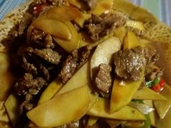 芒果炒牛肉-纳兰傣雀傣味餐厅