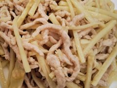 冬笋里脊丝-南磨房食府(燕莎奥特莱斯购物中心店)