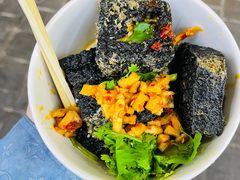 -黑色经典臭豆腐·湖南特产(坡子街店)