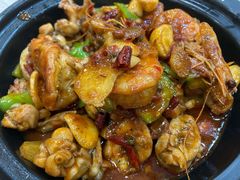 牛蛙爱上虾-江城燕子大排档(江汉路步行街店)