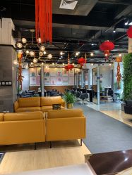 -FRIDAY星期五专业美发沙龙