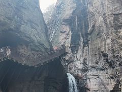 -龙潭大峡谷