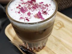 -藏猫猫咖啡主题馆(中央大道店)