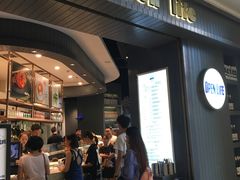 -The open life(万象城店)