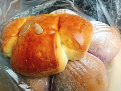 日式蛋奶酱面包-石头先生的烤炉(济南领秀城贵和店)