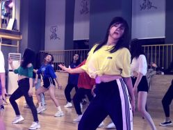 -YASAKI国际舞蹈中心