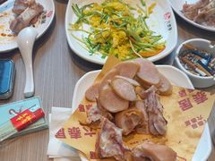 -六泰居·尔滨地标·东北菜(泰山路店)