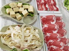 -羊家胡同·龙虾烧烤火锅(龙汇路店)