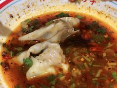 火锅抄手-八二小区抄手(龙湖上城天街店)