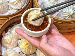 -莱莱小笼·乔艾