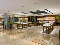 -北京七彩云南翡翠珠宝旗舰店(月坛店)