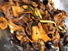 干锅菌菇-董厨煨汤馆(车站路店)