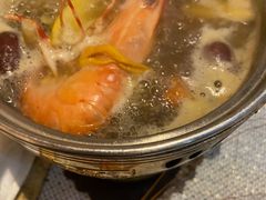 -雍和会海鲜姿造自助(湖东路店)